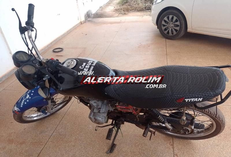 Moto furtada foi recuperada pela PM na área rural de Rolim de Moura Moto furtada foi recuperada pela PM na área rural de Rolim de Moura