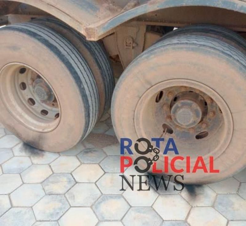 Motorista morreu eletrocutado após basculante de caminhão encostar na rede elétrica em Vilhena Motorista morreu eletrocutado após basculante de caminhão encostar na rede elétrica em Vilhena