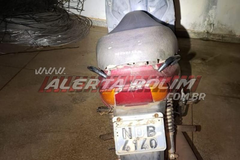 Poucas horas após furto, veículo foi recuperado pela Polícia Militar em Rolim de Moura Poucas horas após furto, veículo foi recuperado pela Polícia Militar em Rolim de Moura