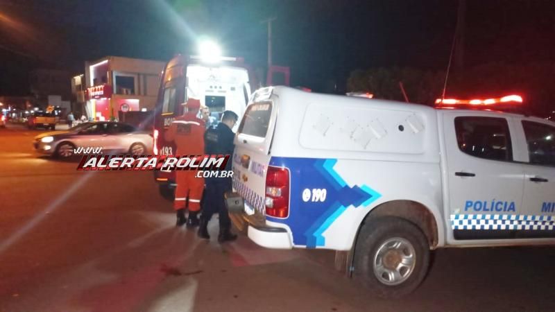 Terceiro acidente de trânsito do dia deixou motociclista ferido em Rolim de Moura Terceiro acidente de trânsito do dia deixou motociclista ferido em Rolim de Moura