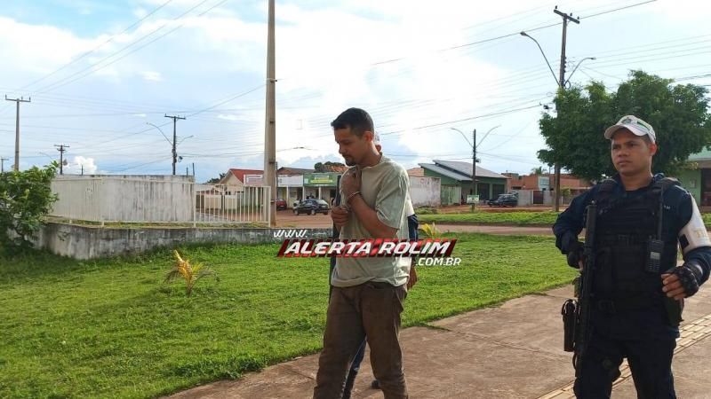 Acusado de roubo foi preso pela equipe da PTRAN da Polícia Militar em Rolim de Moura - Vídeo Acusado de roubo foi preso pela equipe da PTRAN da Polícia Militar em Rolim de Moura - Vídeo