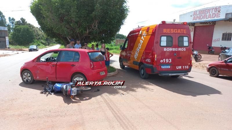 Adolescente conduzindo moto e passageiro ficaram feridos no terceiro acidente registrado neste sábado em Rolim de Moura Adolescente conduzindo moto e passageiro ficaram feridos no terceiro acidente registrado neste sábado em Rolim de Moura