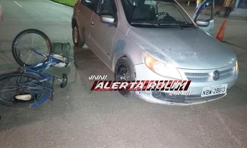 Ciclista foi socorrida após ser atingida por carro nesta noite em Rolim de Moura Ciclista foi socorrida após ser atingida por carro nesta noite em Rolim de Moura
