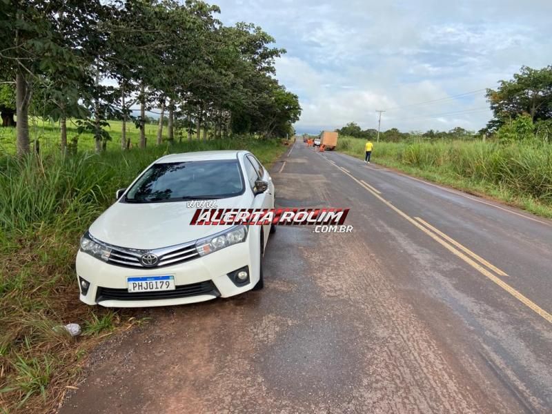 Colisão entre carro e moto deixou uma pessoa ferida nesta manhã na RO 010 Colisão entre carro e moto deixou uma pessoa ferida nesta manhã na RO 010