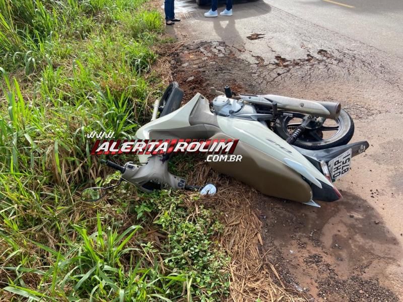 Colisão entre carro e moto deixou uma pessoa ferida nesta manhã na RO 010 Colisão entre carro e moto deixou uma pessoa ferida nesta manhã na RO 010