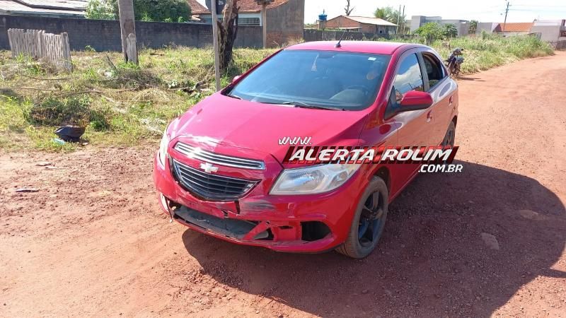 Condutor de moto foi socorrido após acidente de trânsito no bairro Cidade Alta em Rolim de Moura Condutor de moto foi socorrido após acidente de trânsito no bairro Cidade Alta em Rolim de Moura