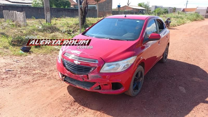 Condutor de moto foi socorrido após acidente de trânsito no bairro Cidade Alta em Rolim de Moura Condutor de moto foi socorrido após acidente de trânsito no bairro Cidade Alta em Rolim de Moura