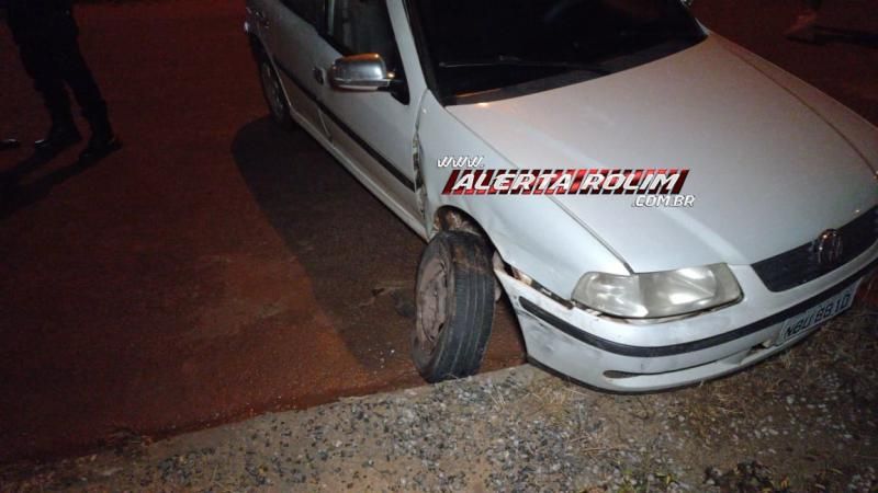 Condutora em visível estado de embriaguez atingiu outro carro na noite de quinta-feira em Rolim de Moura - Vídeo Condutora em visível estado de embriaguez atingiu outro carro na noite de quinta-feira em Rolim de Moura - Vídeo