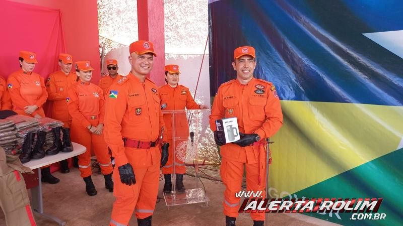 Corpo de Bombeiros de Rolim de Moura realizou troca de comando Corpo de Bombeiros de Rolim de Moura realizou troca de comando