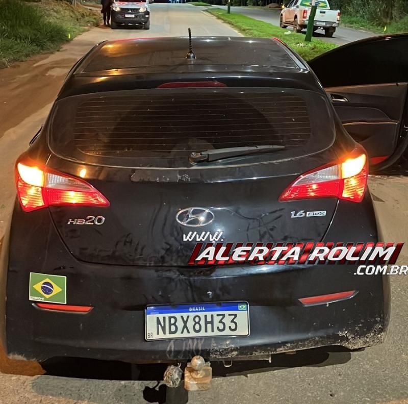 Criminoso que furtou carro em Rolim de Moura foi preso após ser envolver em acidente de trânsito em Santa Luzia do Oeste Criminoso que furtou carro em Rolim de Moura foi preso após ser envolver em acidente de trânsito em Santa Luzia do Oeste