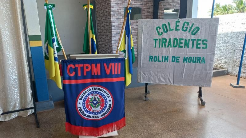 Novo Diretor assume o Colégio TIRADENTES da PM em Rolim de Moura Novo Diretor assume o Colégio TIRADENTES da PM em Rolim de Moura