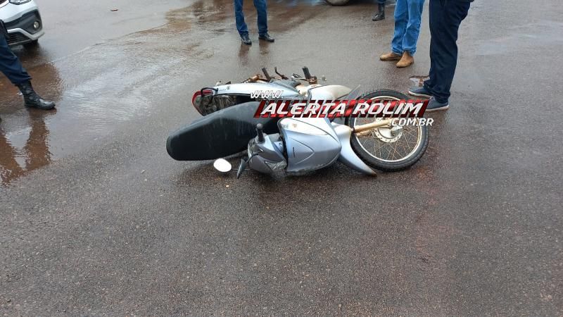Terceiro acidente de trânsito desta terça-feira envolveu carro e moto deixou um ferido em Rolim de Moura Terceiro acidente de trânsito desta terça-feira envolveu carro e moto deixou um ferido em Rolim de Moura