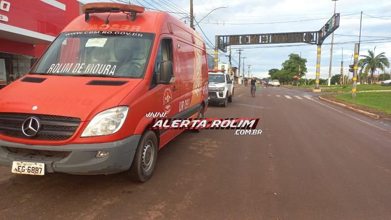Motociclista ficou em estado grave após ser atingido por ambulância nesta manhã em Rolim de Moura Motociclista ficou em estado grave após ser atingido por ambulância nesta manhã em Rolim de Moura
