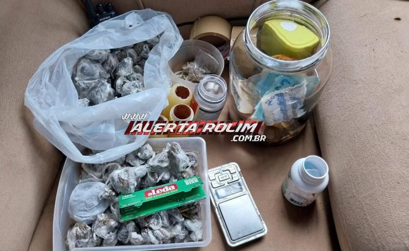 Acusado de tráfico foi preso pela PM com drogas, munições, pés de maconha, veículo e vários produtos de origem duvidosa em Rolim de Moura  Acusado de tráfico foi preso pela PM com drogas, munições, pés de maconha, veículo e vários produtos de origem duvidosa em Rolim de Moura