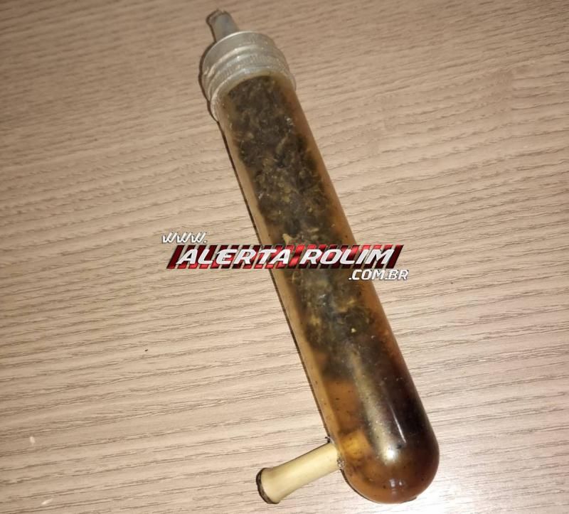 Acusado de tráfico foi preso pela PM com drogas, munições, pés de maconha, veículo e vários produtos de origem duvidosa em Rolim de Moura  Acusado de tráfico foi preso pela PM com drogas, munições, pés de maconha, veículo e vários produtos de origem duvidosa em Rolim de Moura