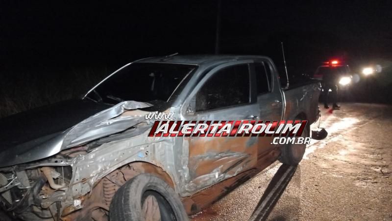 Ao tentar conversão em rodovia, condutora de caminhonete foi atingida por carreta em Rolim de Moura Ao tentar conversão em rodovia, condutora de caminhonete foi atingida por carreta em Rolim de Moura