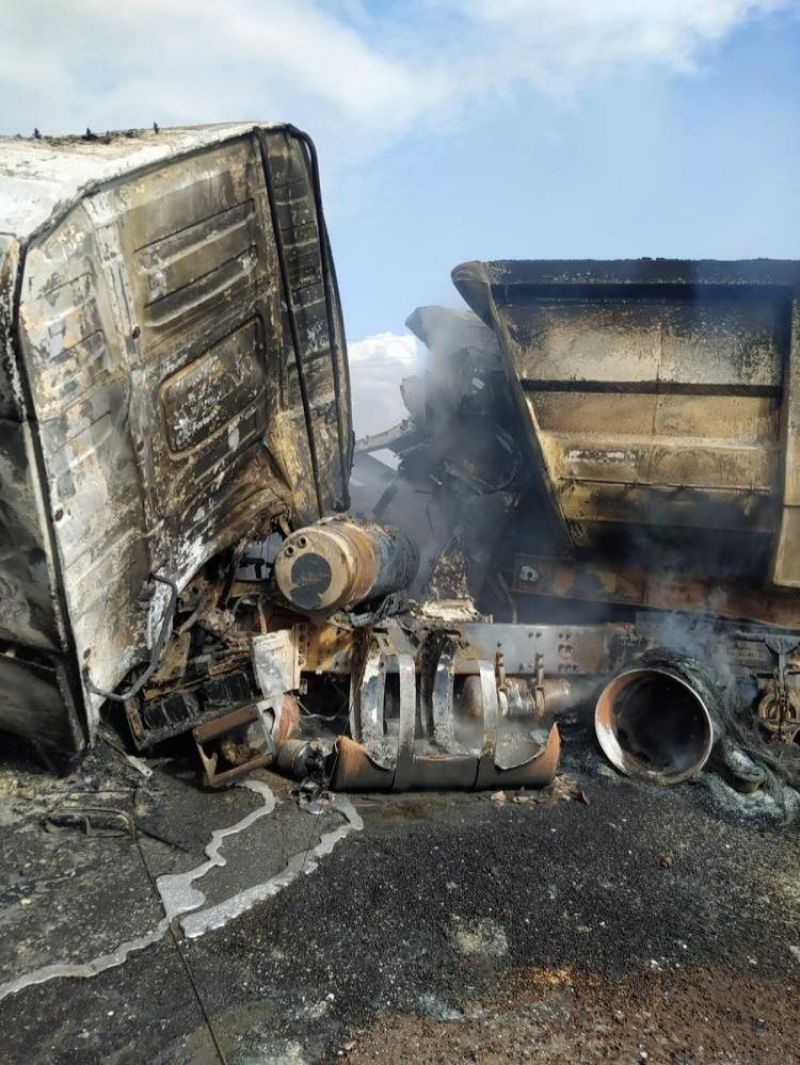 Caminhoneiro rondoniense morreu carbonizado após colisão entre carretas no MT no dia do aniversário Caminhoneiro rondoniense morreu carbonizado após colisão entre carretas no MT no dia do aniversário