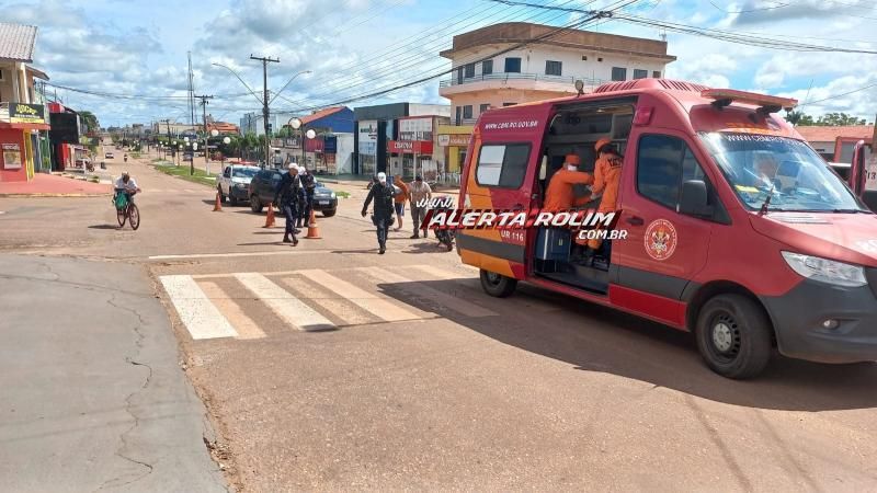 Colisão entre carro e moto deixou uma pessoa ferida neste domingo em Rolim de Moura Colisão entre carro e moto deixou uma pessoa ferida neste domingo em Rolim de Moura
