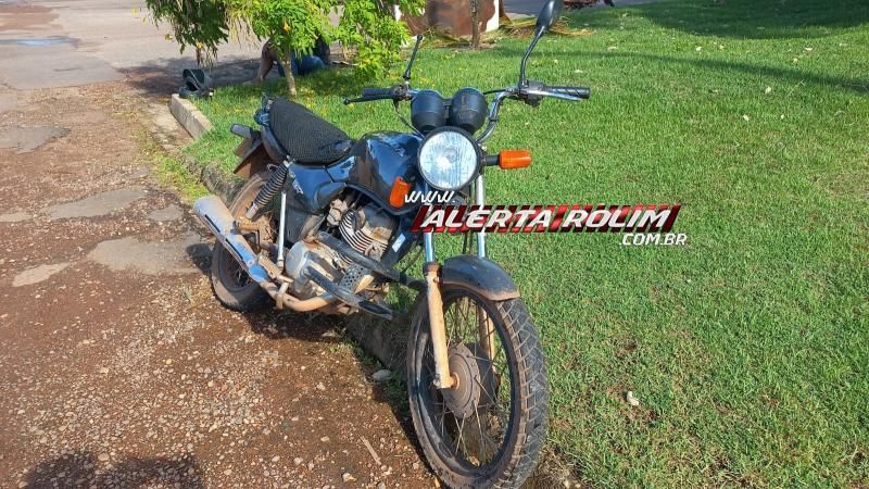 Colisão entre carro e moto foi registrada no bairro Boa Esperança em Rolim de Moura Colisão entre carro e moto foi registrada no bairro Boa Esperança em Rolim de Moura