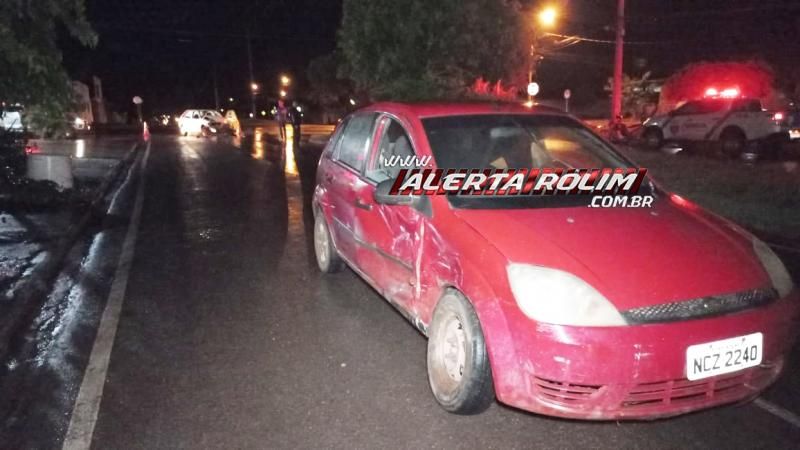 Colisão entre dois carros foi registrada na noite deste sábado em Rolim de Moura Colisão entre dois carros foi registrada na noite deste sábado em Rolim de Moura