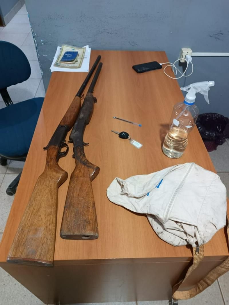 Dois homens suspeitos de estuprar menina de 13 anos são presos em Costa Marques Dois homens suspeitos de estuprar menina de 13 anos são presos em Costa Marques