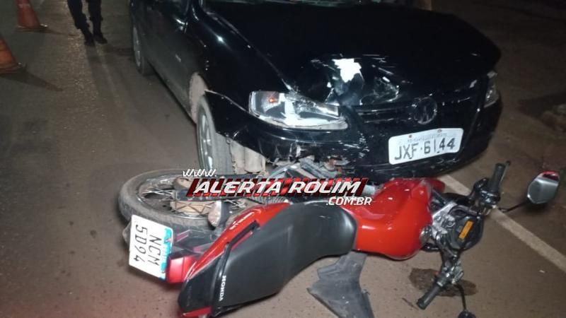 Motociclista fraturou a perna após avançar via e ser atingido por carro em Rolim de Moura; Veja o vídeo da colisão Motociclista fraturou a perna após avançar via e ser atingido por carro em Rolim de Moura; Veja o vídeo da colisão