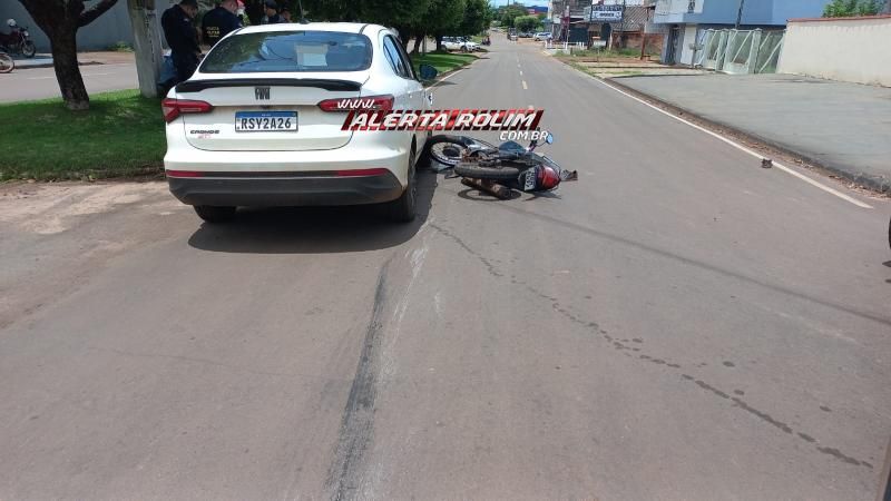 Motociclista fraturou o pé em acidente de trânsito nesta quarta-feira em Rolim de Moura Motociclista fraturou o pé em acidente de trânsito nesta quarta-feira em Rolim de Moura
