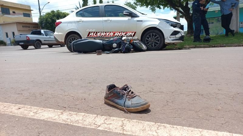 Motociclista fraturou o pé em acidente de trânsito nesta quarta-feira em Rolim de Moura Motociclista fraturou o pé em acidente de trânsito nesta quarta-feira em Rolim de Moura