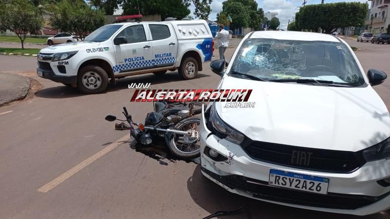 Motociclista fraturou o pé em acidente de trânsito nesta quarta-feira em Rolim de Moura Motociclista fraturou o pé em acidente de trânsito nesta quarta-feira em Rolim de Moura