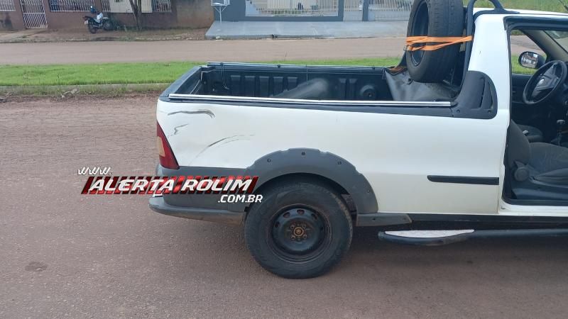 PM e Bombeiros são acionados em acidente de trânsito nesta tarde em Rolim de Moura PM e Bombeiros são acionados em acidente de trânsito nesta tarde em Rolim de Moura