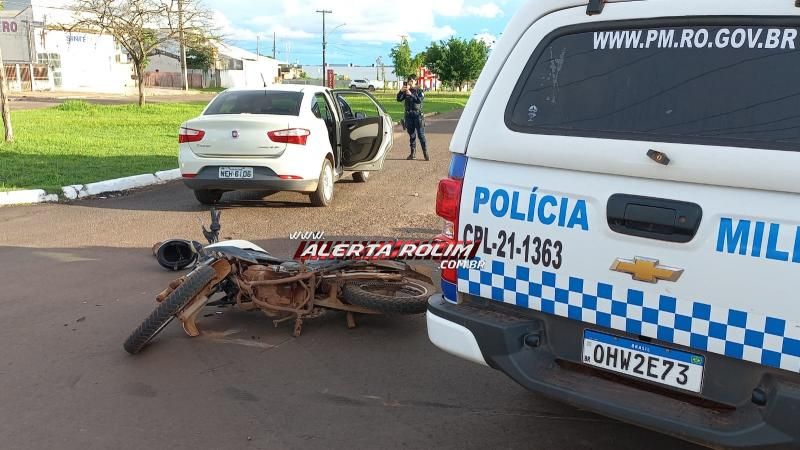 Acidente de trânsito nesta tarde deixou motociclista ferido em Rolim de Moura Acidente de trânsito nesta tarde deixou motociclista ferido em Rolim de Moura
