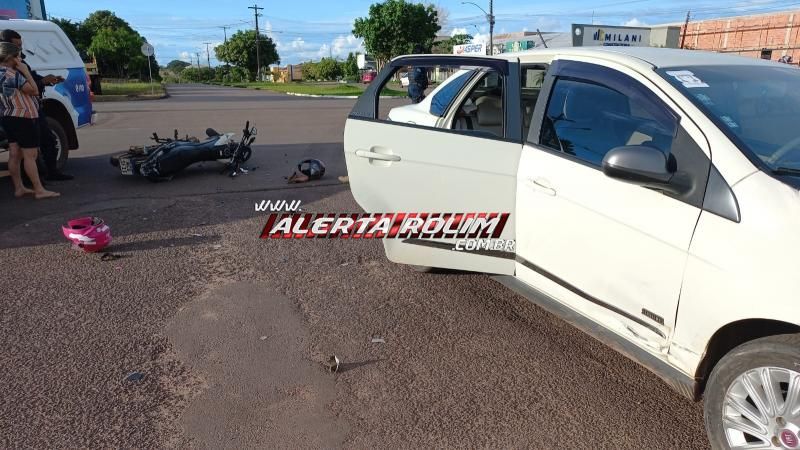 Acidente de trânsito nesta tarde deixou motociclista ferido em Rolim de Moura Acidente de trânsito nesta tarde deixou motociclista ferido em Rolim de Moura