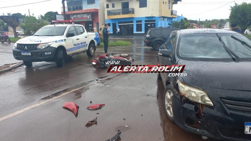 Segundo acidente de trânsito do dia deixou mulher ferida em Rolim de Moura Segundo acidente de trânsito do dia deixou mulher ferida em Rolim de Moura