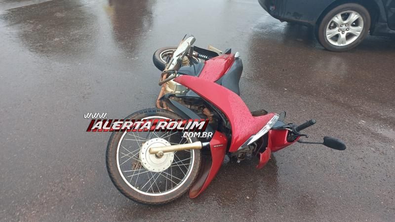 Segundo acidente de trânsito do dia deixou mulher ferida em Rolim de Moura Segundo acidente de trânsito do dia deixou mulher ferida em Rolim de Moura