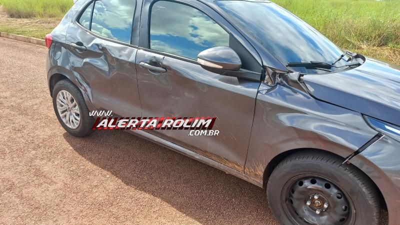 Segundo acidente do dia em Rolim de Moura envolveu carro e moto e ocorreu no bairro Jequitibá Segundo acidente do dia em Rolim de Moura envolveu carro e moto e ocorreu no bairro Jequitibá