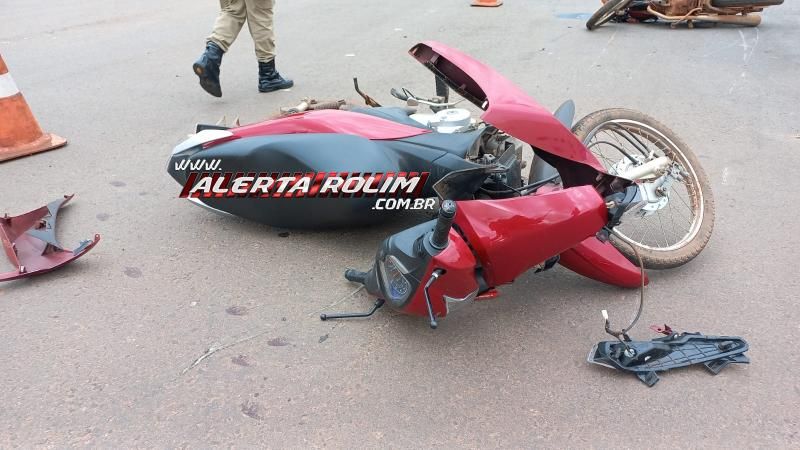 Terceiro acidente de trânsito do dia envolveu duas motos e uma pessoa foi socorrida em Rolim de Moura Terceiro acidente de trânsito do dia envolveu duas motos e uma pessoa foi socorrida em Rolim de Moura