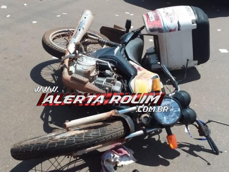 Duas motos foram atingidas por caminhonete e uma das vítimas ficou em estado grave nesta tarde em Rolim de Moura Duas motos foram atingidas por caminhonete e uma das vítimas ficou em estado grave nesta tarde em Rolim de Moura