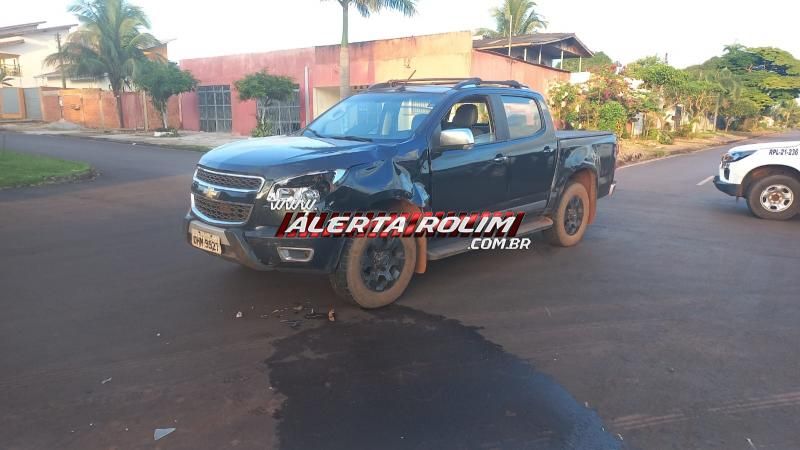 Motociclista fraturou a perna ao atingir caminhonete nesta manhã em Rolim de Moura Motociclista fraturou a perna ao atingir caminhonete nesta manhã em Rolim de Moura