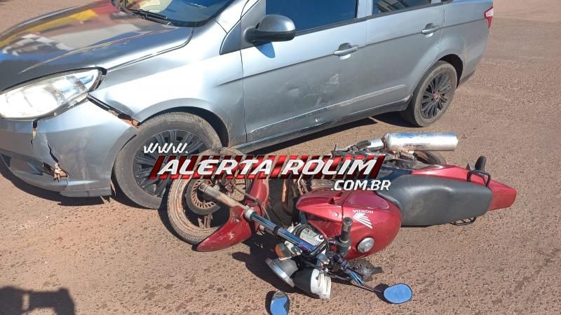 Motorista inabilitado cruzou via e ocasionou acidente de trânsito nesta tarde em Rolim de Moura Motorista inabilitado cruzou via e ocasionou acidente de trânsito nesta tarde em Rolim de Moura