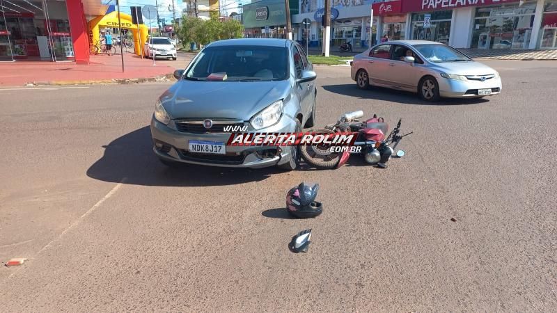 Motorista inabilitado cruzou via e ocasionou acidente de trânsito nesta tarde em Rolim de Moura Motorista inabilitado cruzou via e ocasionou acidente de trânsito nesta tarde em Rolim de Moura