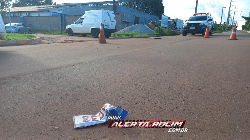 Acidente envolvendo carro e moto foi registrado nesta tarde em Rolim de Moura Acidente envolvendo carro e moto foi registrado nesta tarde em Rolim de Moura