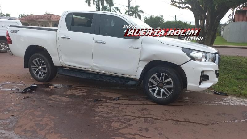Colisão entre dois veículos foi registrada nesta manhã em Rolim de Moura Colisão entre dois veículos foi registrada nesta manhã em Rolim de Moura