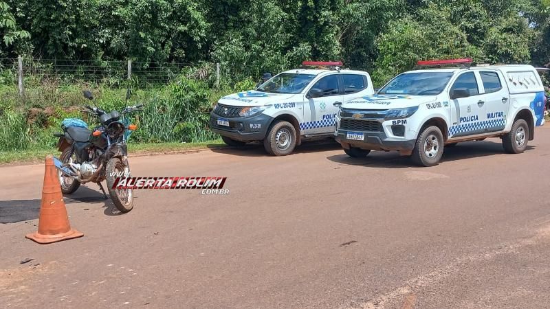 Colisão entre moto e carro deixou uma pessoa ferida neste sábado em Rolim de Moura Colisão entre moto e carro deixou uma pessoa ferida neste sábado em Rolim de Moura