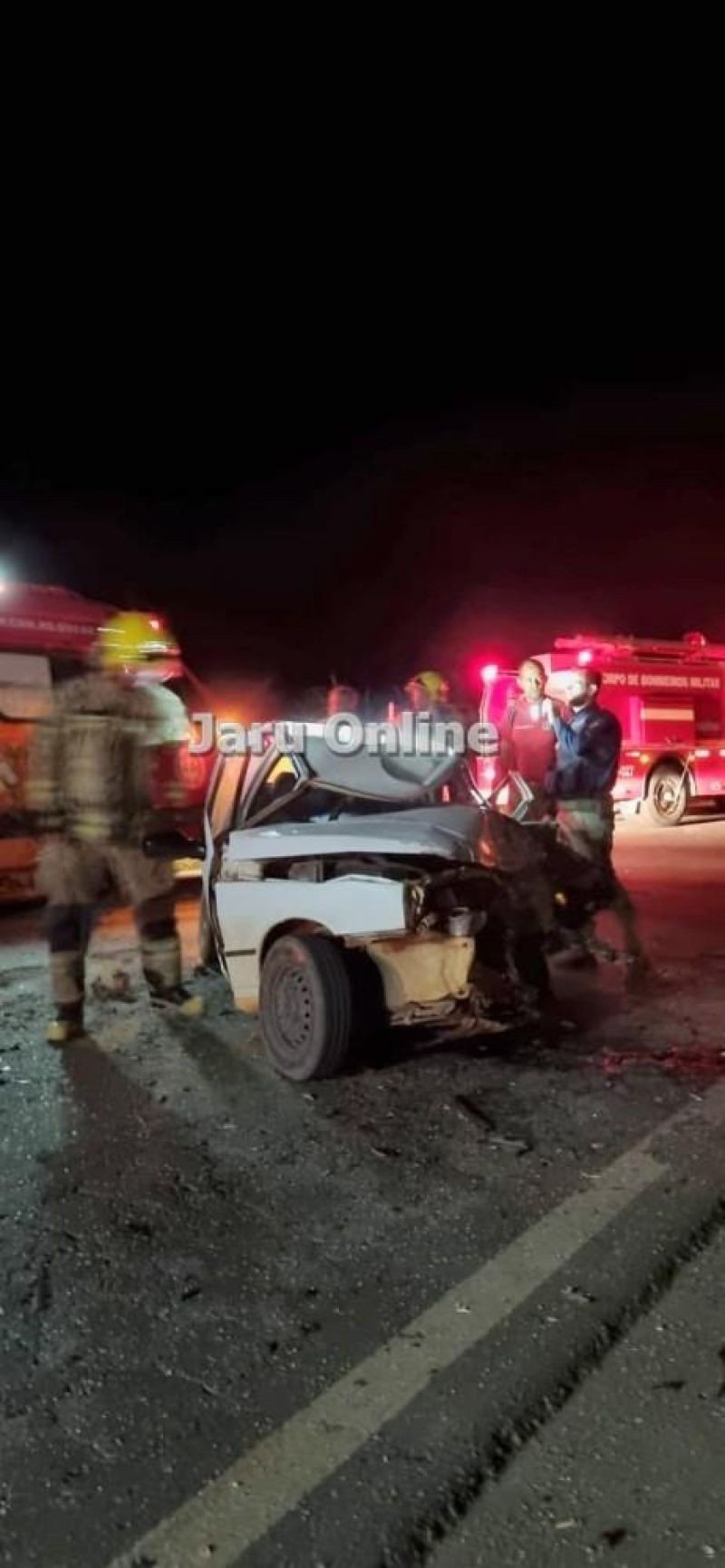 Colisão frontal entre carreta e Fiat Uno na BR 364 deixa uma vítima fatal em RO Colisão frontal entre carreta e Fiat Uno na BR 364 deixa uma vítima fatal em RO