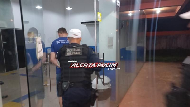 Delivery, acusado de roubo em Pimenta Bueno foi preso pela equipe da PTRAN da PM em Rolim de Moura; assista ao vídeo Delivery, acusado de roubo em Pimenta Bueno foi preso pela equipe da PTRAN da PM em Rolim de Moura; assista ao vídeo