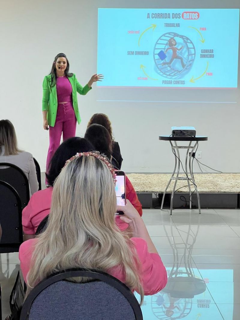 Mônica finanças realizou em vilhena 5ª edição do workshop mulher de valor Mônica finanças realizou em vilhena 5ª edição do workshop mulher de valor