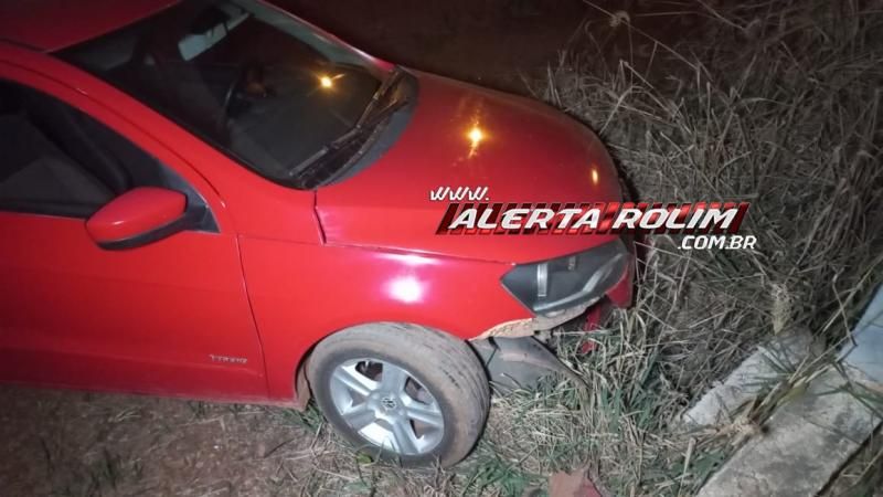 Acidente envolvendo carro e moto deixou uma pessoa ferida na noite de domingo em Rolim de Moura Acidente envolvendo carro e moto deixou uma pessoa ferida na noite de domingo em Rolim de Moura