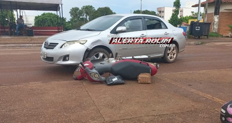 Acidente envolvendo carro e moto deixou uma pessoa ferida nesta tarde em Rolim de Moura Acidente envolvendo carro e moto deixou uma pessoa ferida nesta tarde em Rolim de Moura