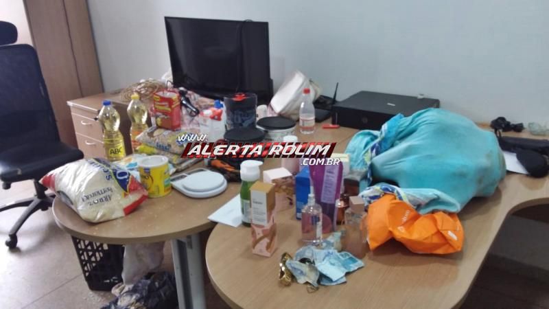 Após furtar duas residências, homem foi preso em flagrante pela Polícia Militar em Rolim de Moura; todos os objetos furtados foram recuperados Após furtar duas residências, homem foi preso em flagrante pela Polícia Militar em Rolim de Moura; todos os objetos furtados foram recuperados