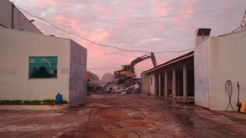 Atualizada – Loja Cairu é destruída por incêndio de grandes proporções em Pimenta Bueno Atualizada – Loja Cairu é destruída por incêndio de grandes proporções em Pimenta Bueno